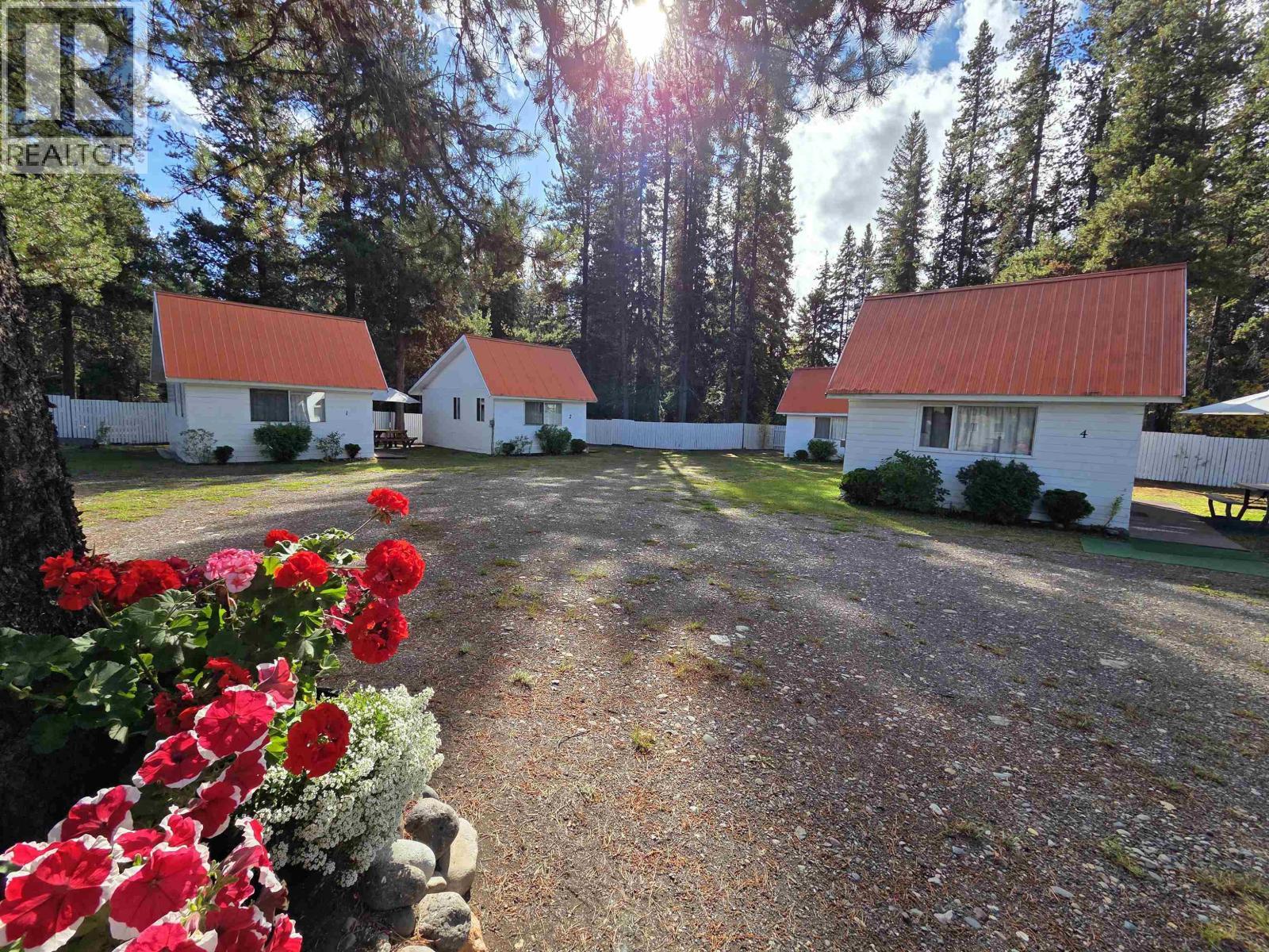 21741 Hamlet Frontage Road, Topley, BC
