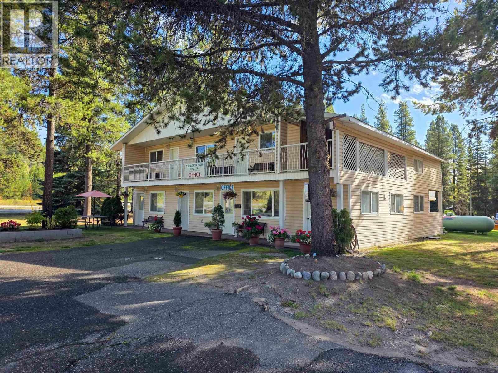 21741 Hamlet Frontage Road, Topley, BC