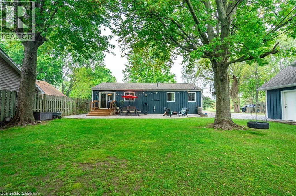 8 Beach Road, Lowbanks, ON