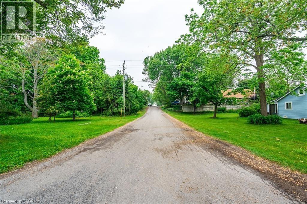 8 Beach Road, Lowbanks, ON