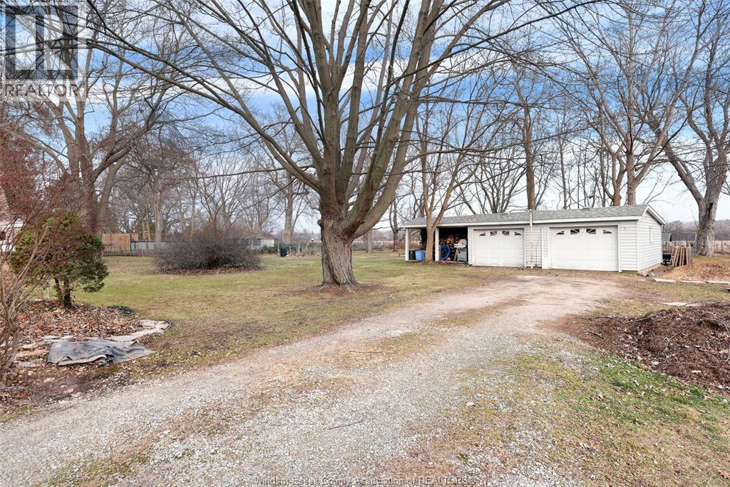 942 Erie Avenue, Kingsville, ON