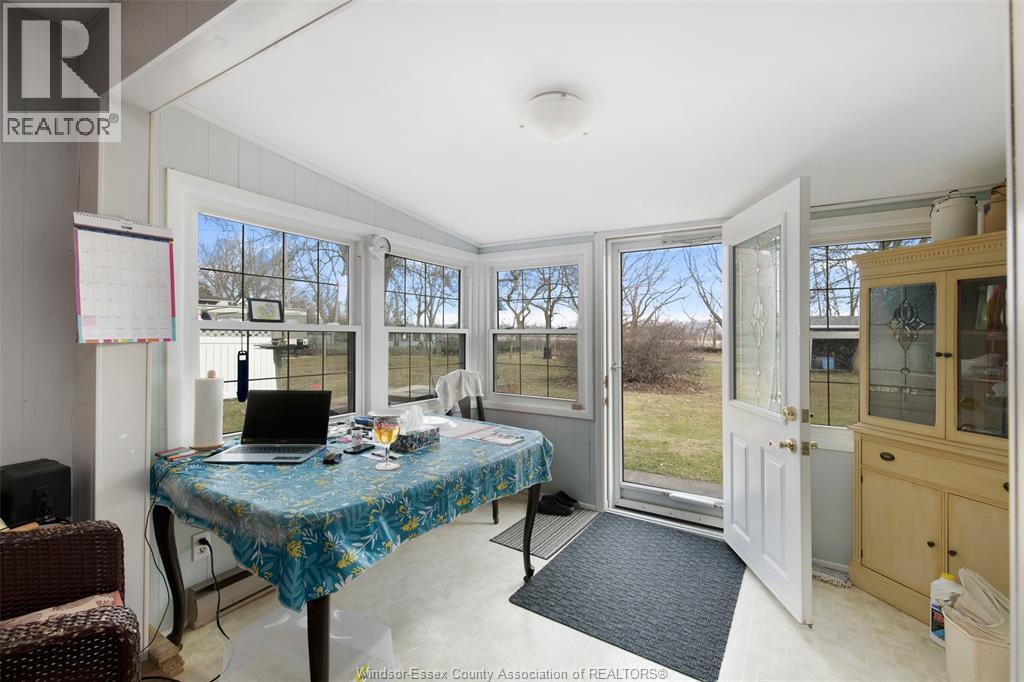 942 Erie Avenue, Kingsville, ON