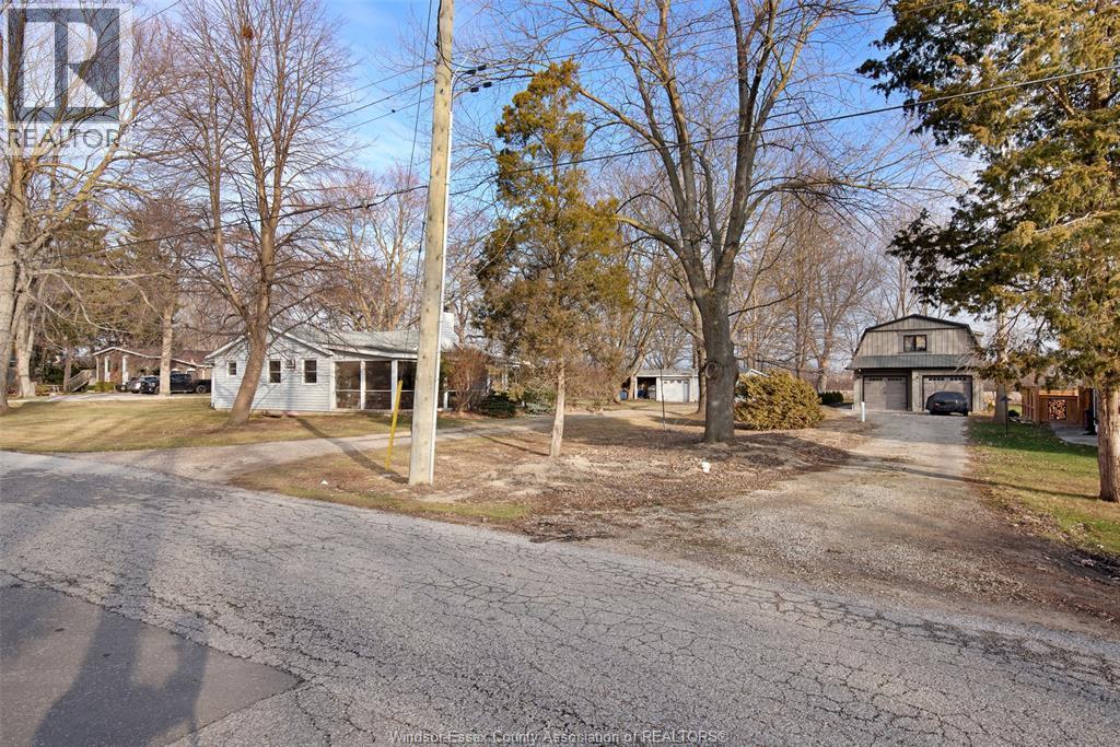 942 Erie Avenue, Kingsville, ON