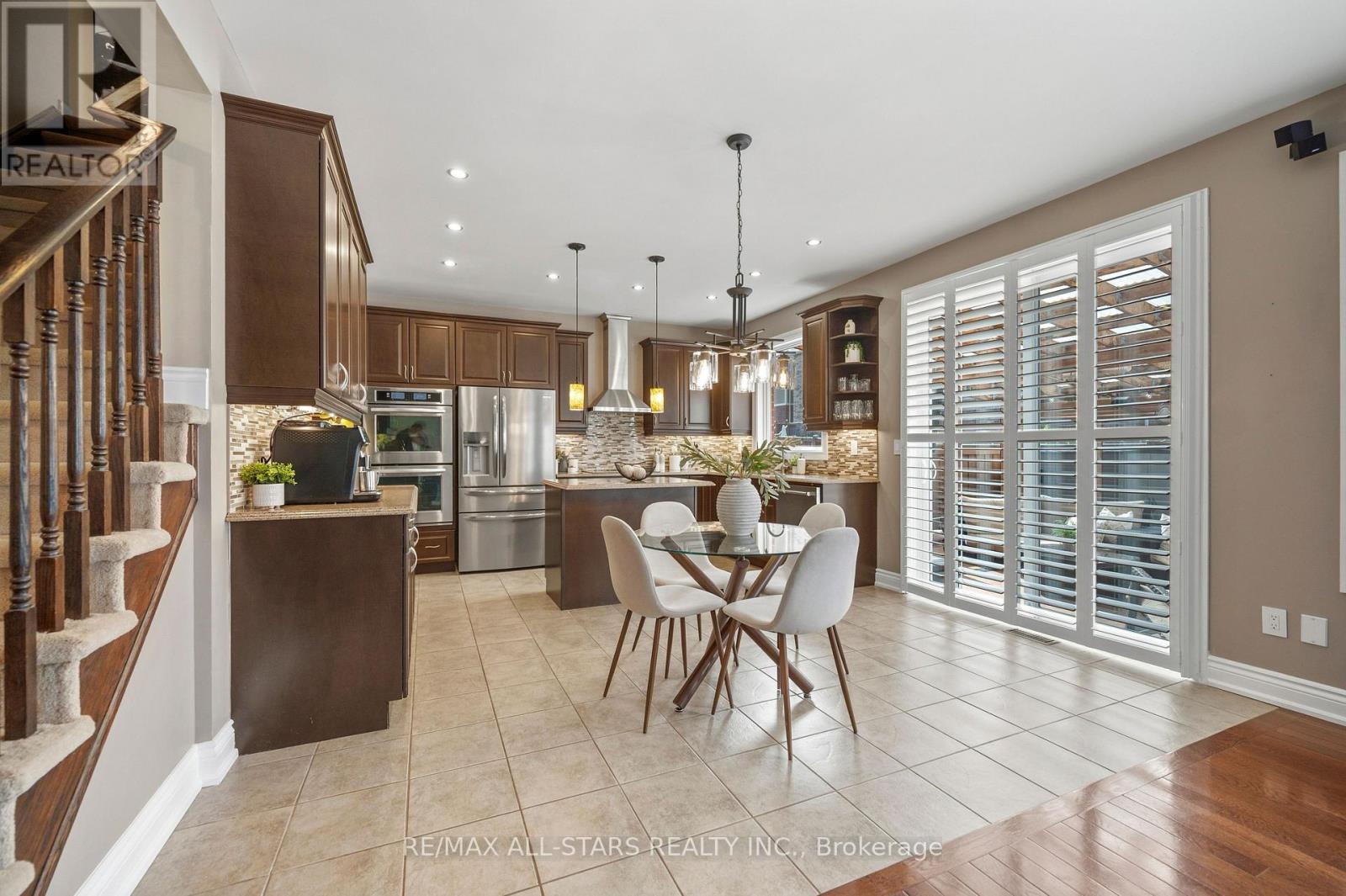331 Inman Heights, Milton, ON