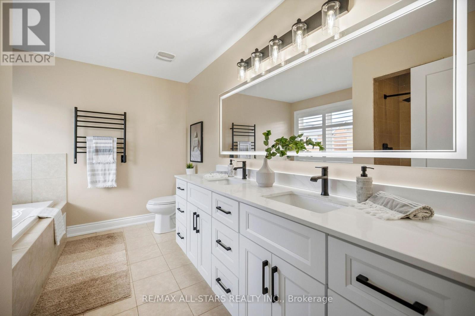 331 Inman Heights, Milton, ON