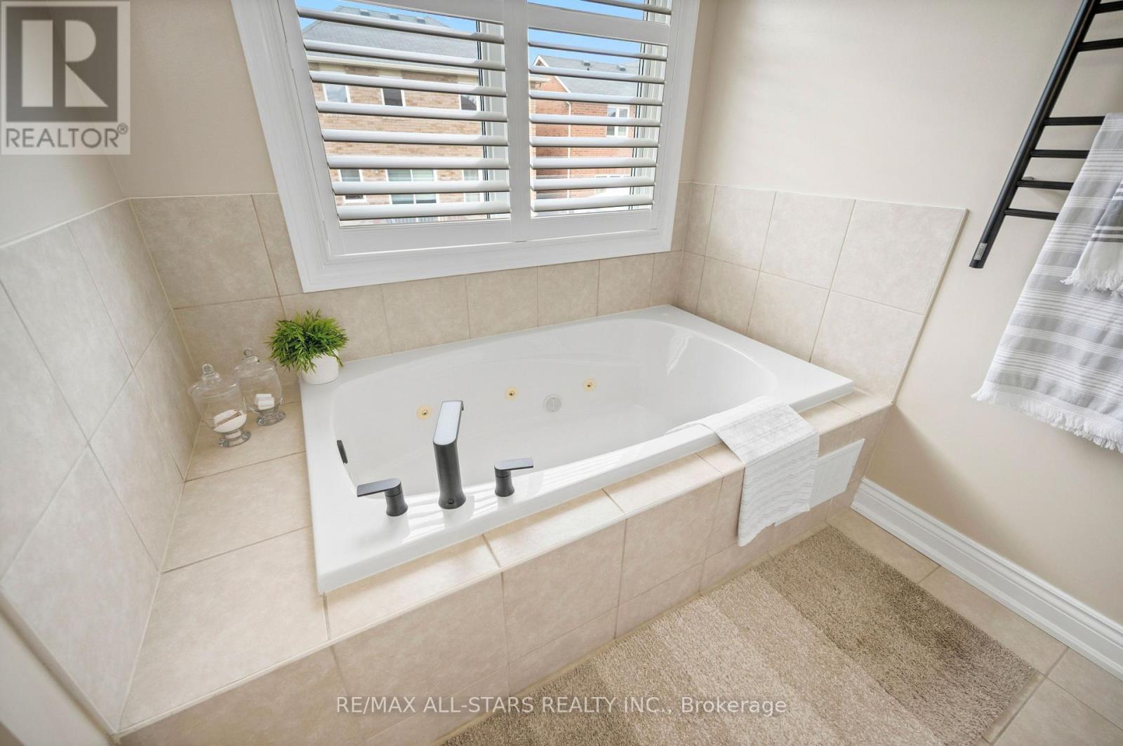 331 Inman Heights, Milton, ON