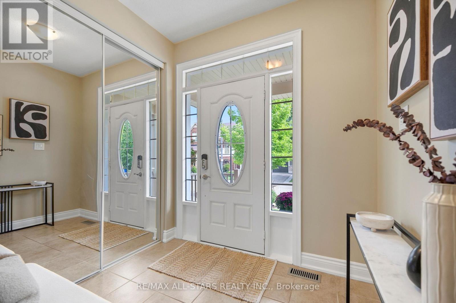 331 Inman Heights, Milton, ON