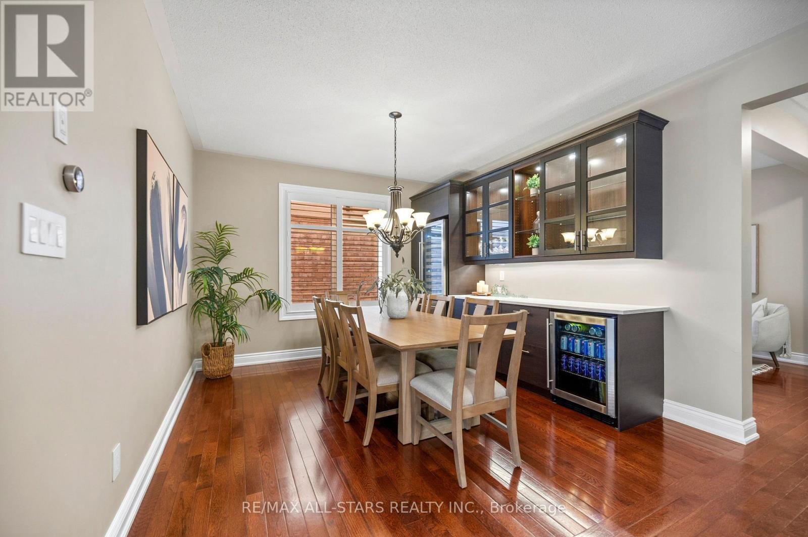 331 Inman Heights, Milton, ON