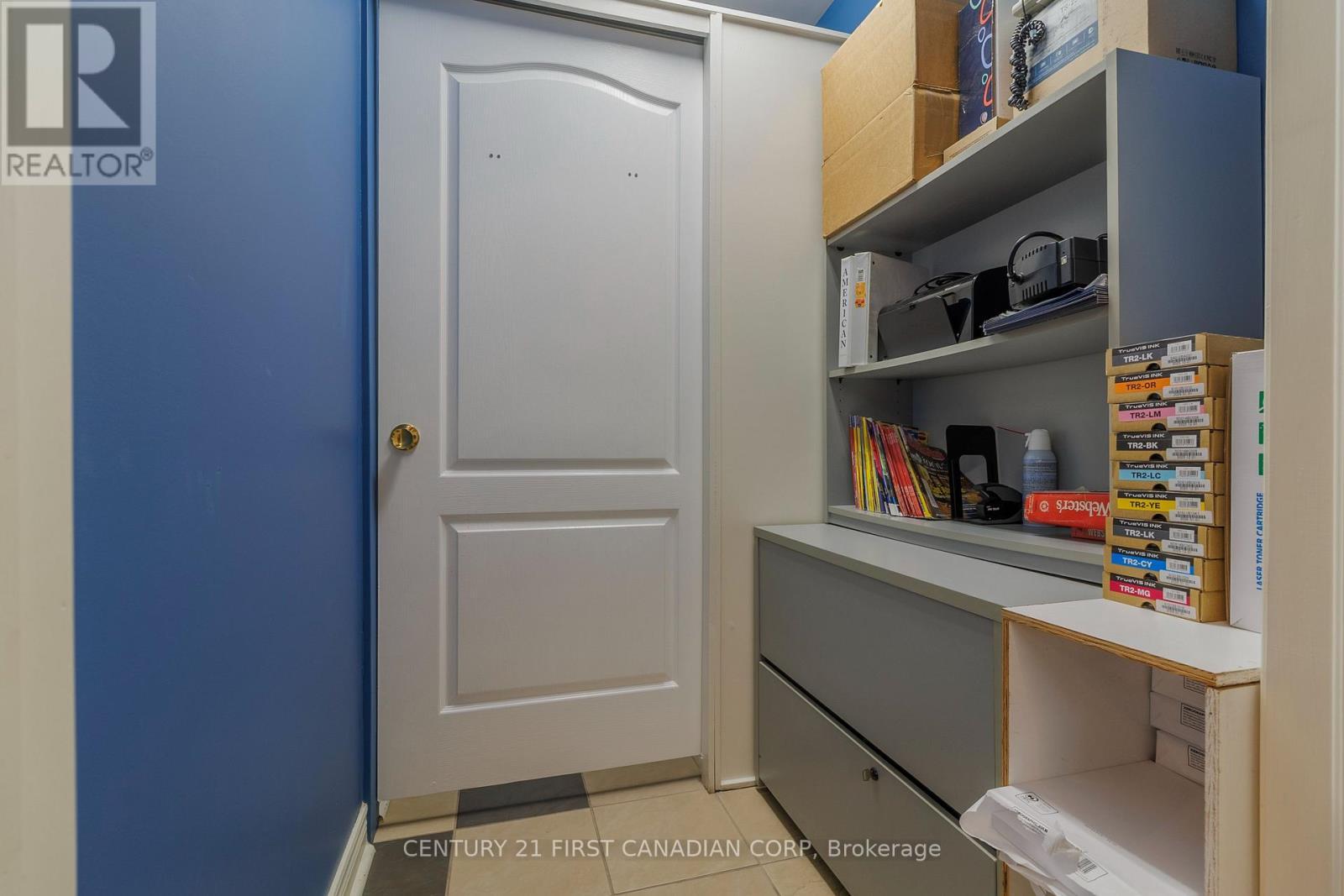 8-9 - 60 Meg Drive, London South (South X), ON