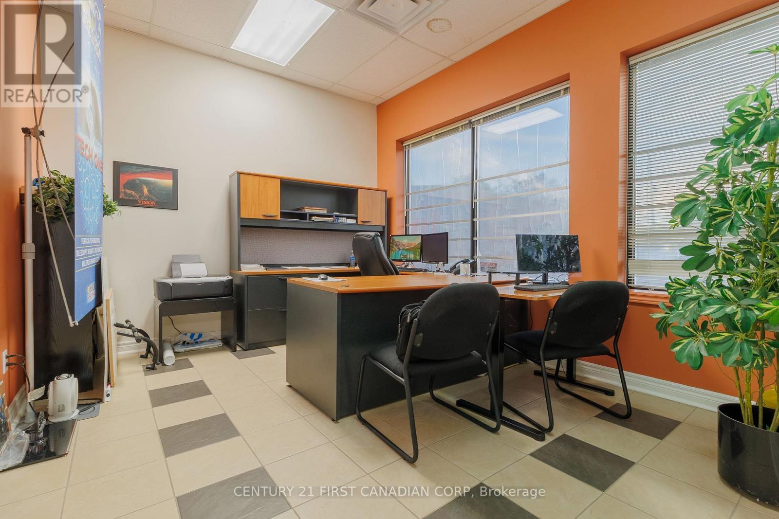 8-9 - 60 Meg Drive, London South (South X), ON
