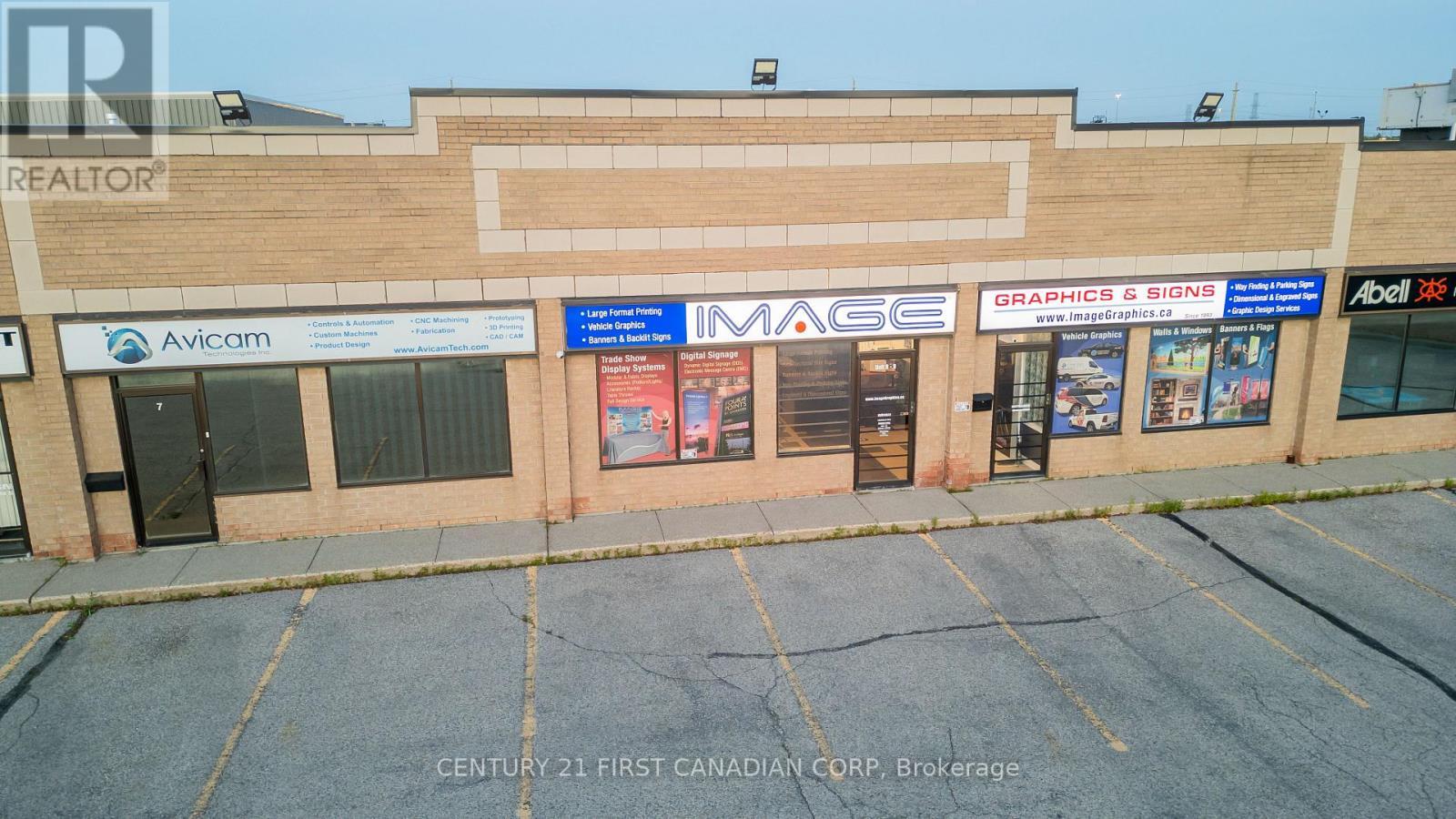 8-9 - 60 Meg Drive, London South (South X), ON