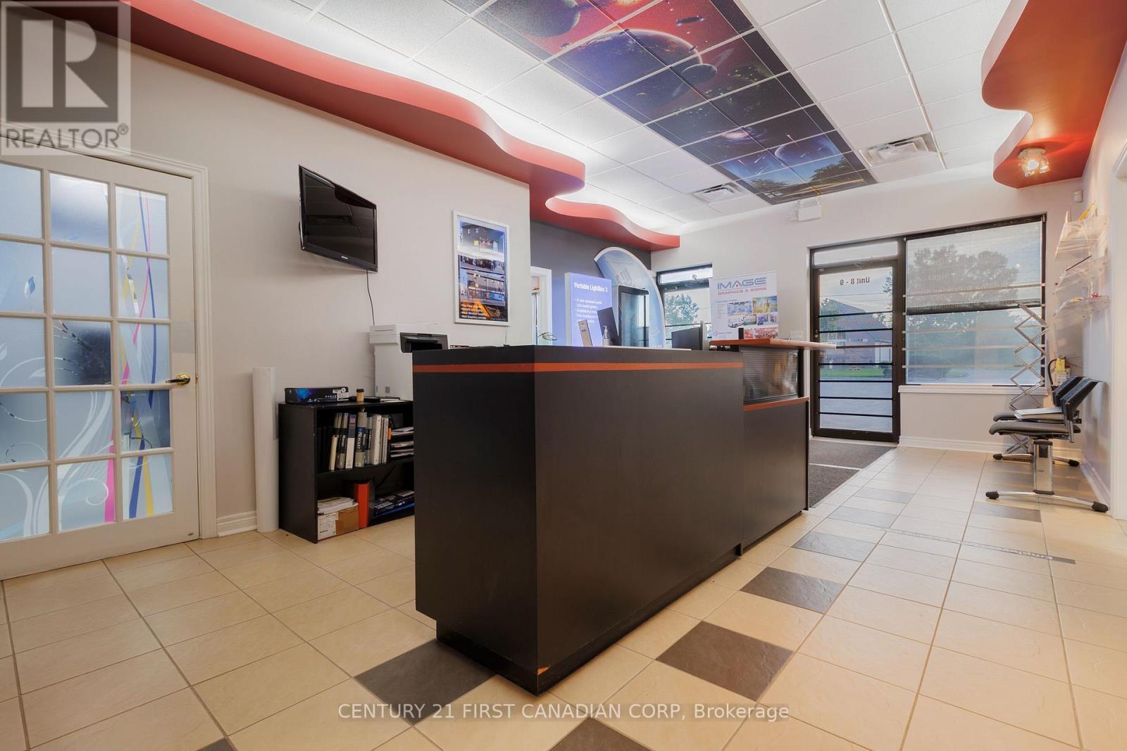 8-9 - 60 Meg Drive, London South (South X), ON