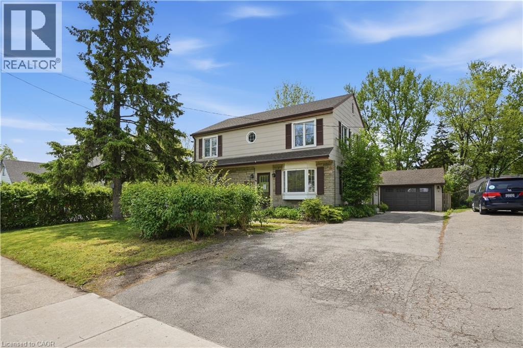 545 Mohawk Road W, Hamilton, ON