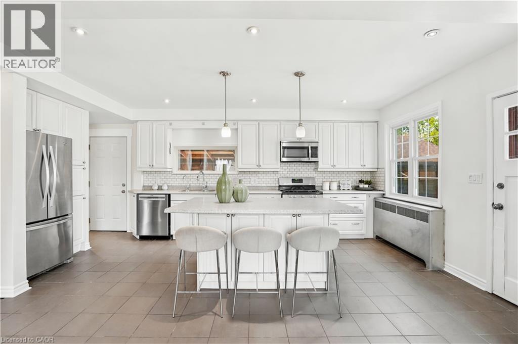 545 Mohawk Road W, Hamilton, ON