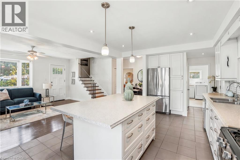 545 Mohawk Road W, Hamilton, ON