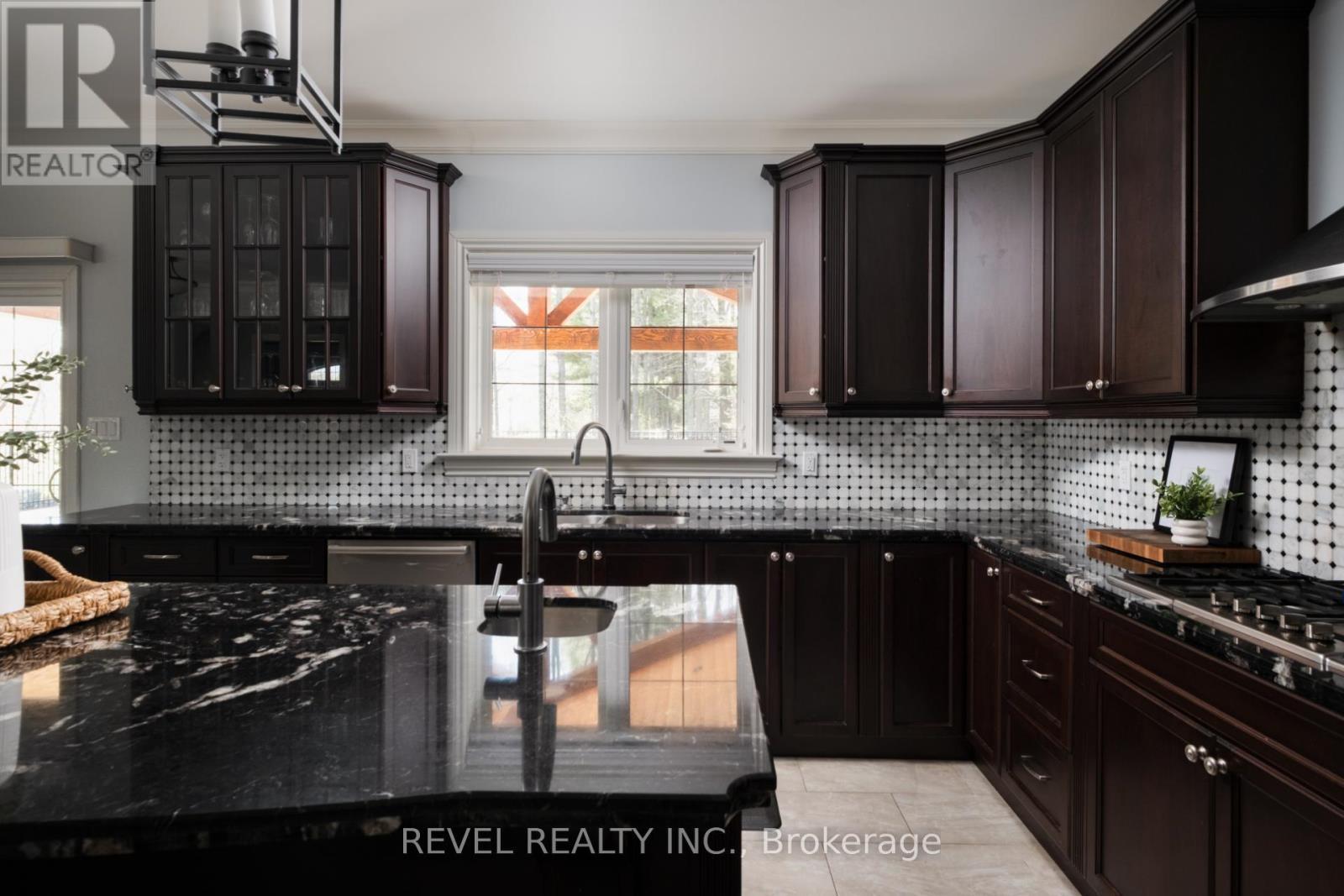 1505 Milburough Line, Hamilton, ON