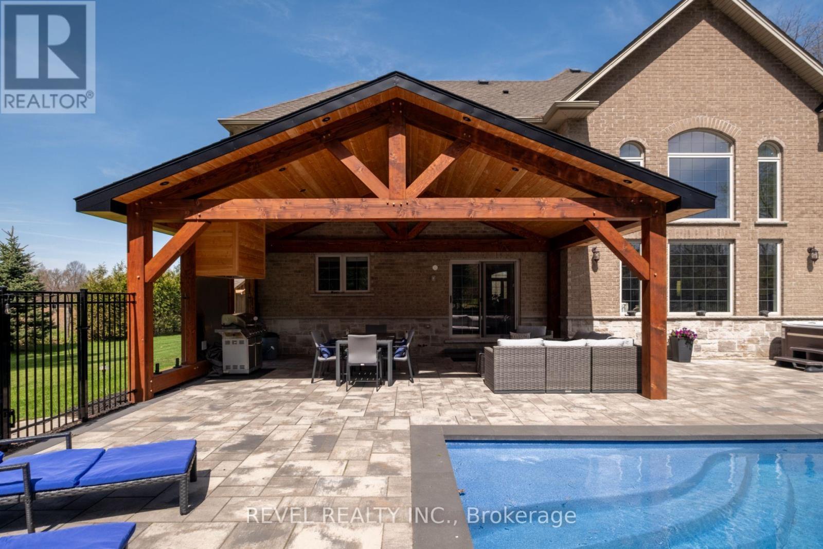 1505 Milburough Line, Hamilton, ON