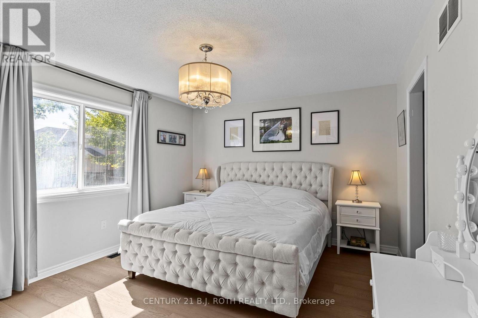 25 Cranberry Lane, Barrie, ON