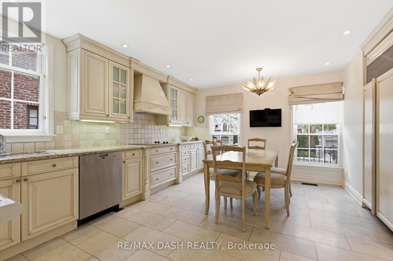 268 Lonsdale Road, Toronto, ON