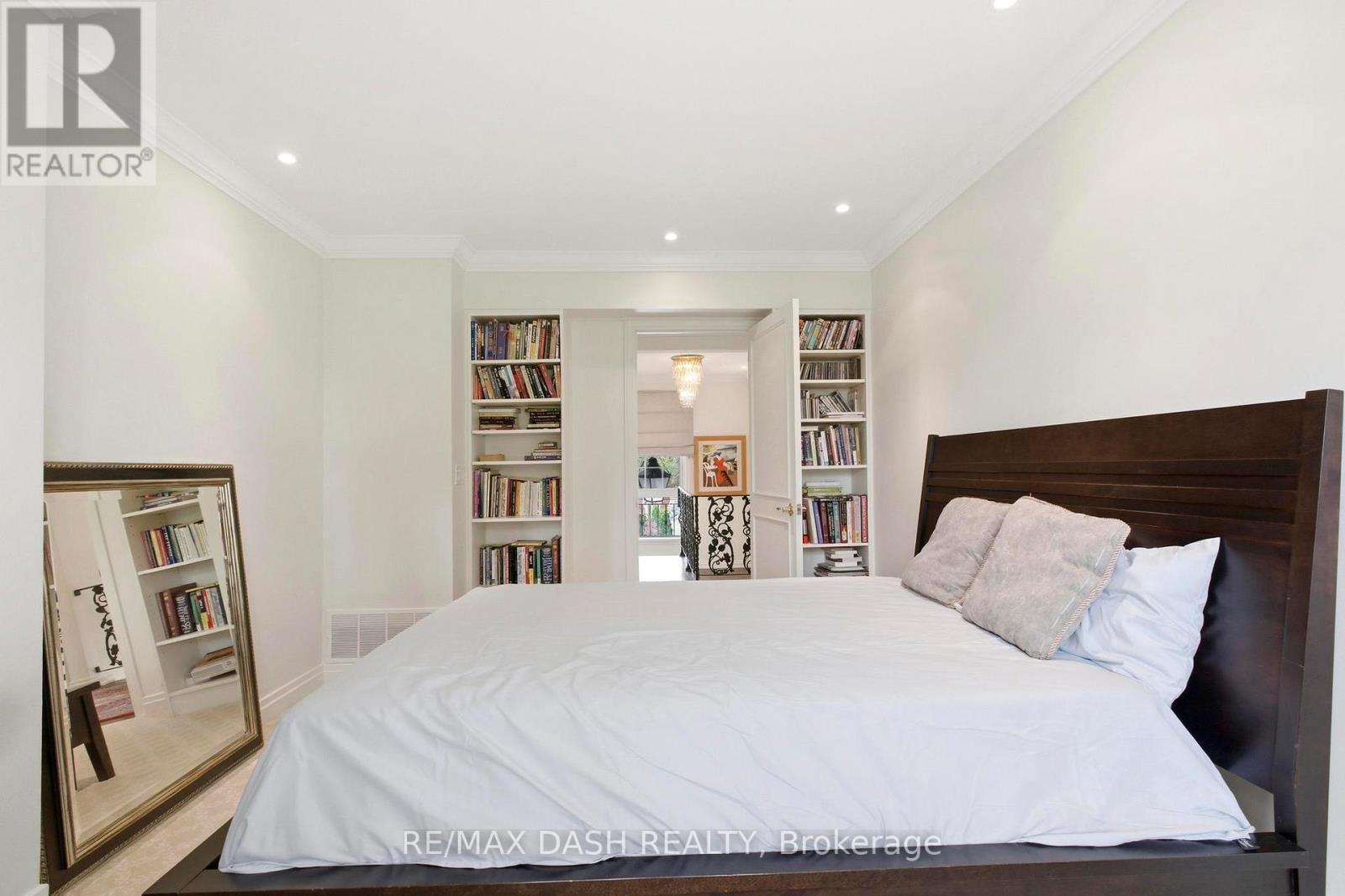268 Lonsdale Road, Toronto, ON