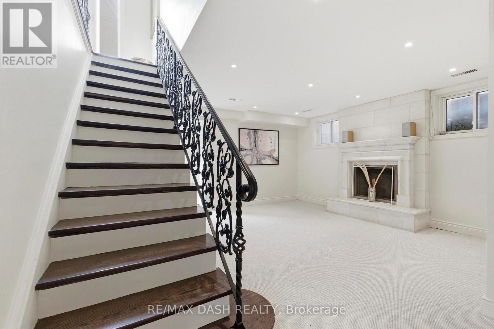 268 Lonsdale Road, Toronto, ON