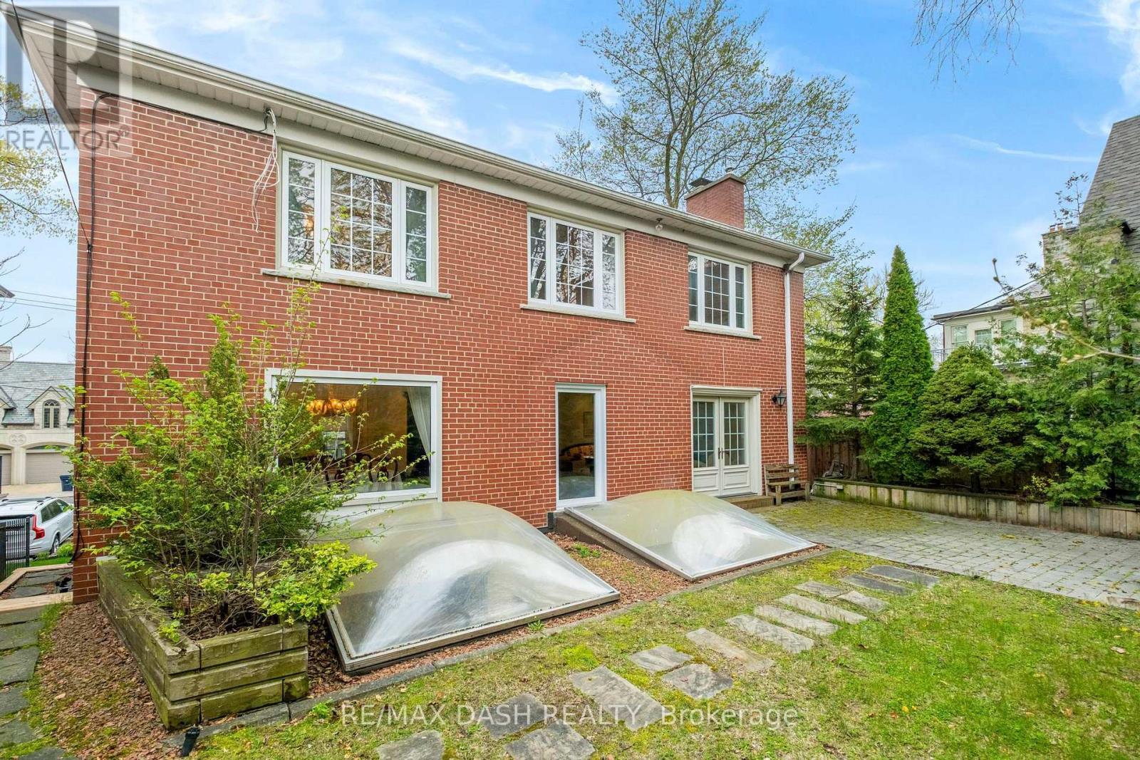 268 Lonsdale Road, Toronto, ON