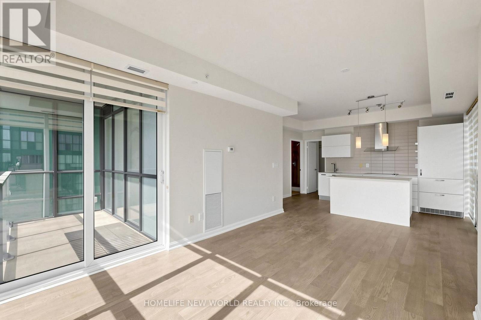 902 - 11 Bogert Avenue, Toronto, ON