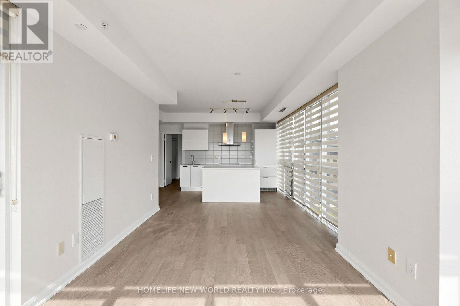 902 - 11 Bogert Avenue, Toronto, ON