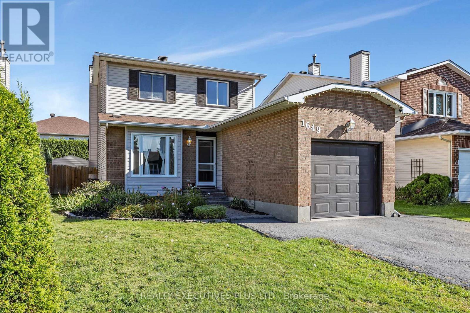 1649 Tupello Way, Ottawa, ON