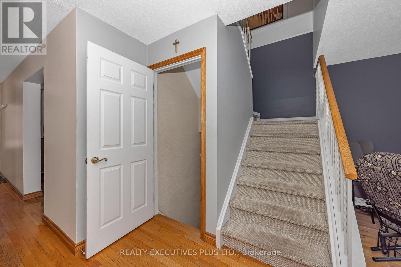 1649 Tupello Way, Ottawa, ON