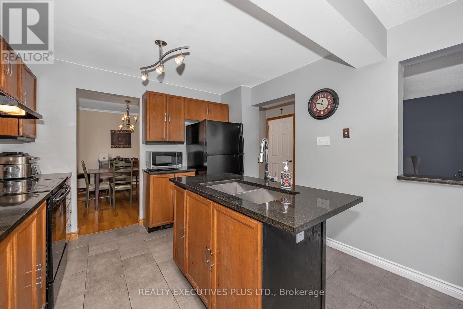 1649 Tupello Way, Ottawa, ON