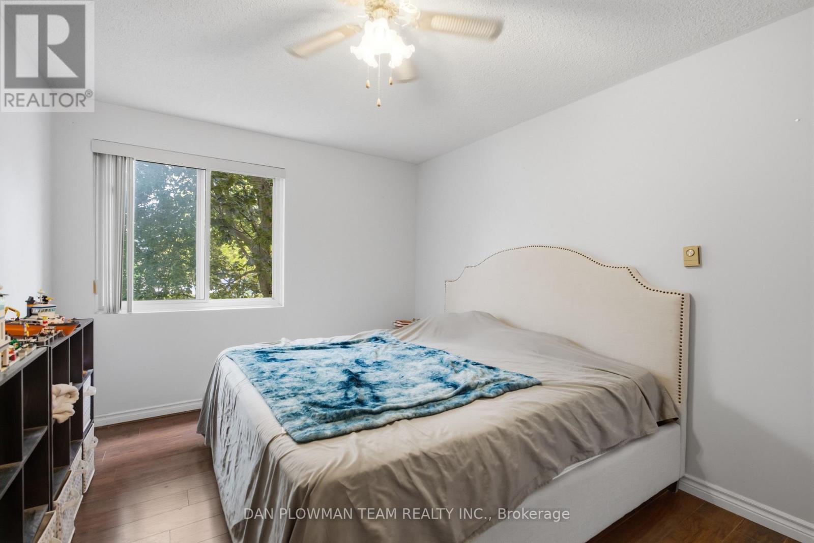 204 - 131 Taunton Road E, Oshawa, ON