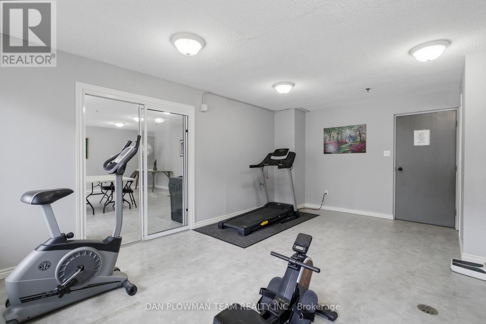 204 - 131 Taunton Road E, Oshawa, ON