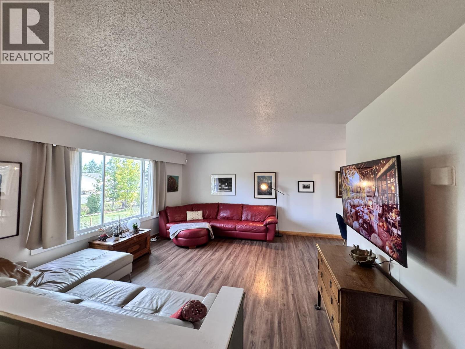 6494 Grey Crescent, Horse Lake, BC