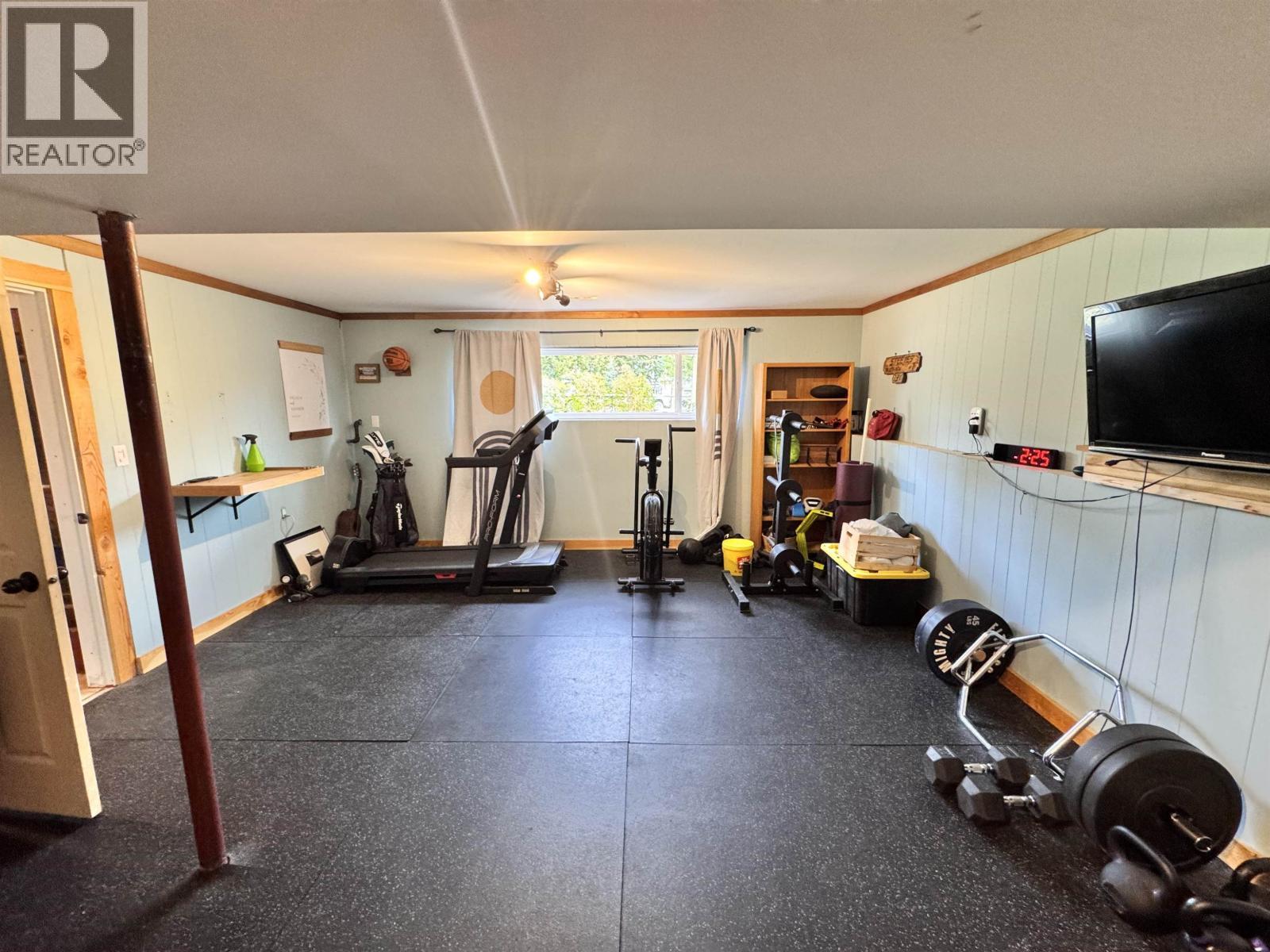 6494 Grey Crescent, Horse Lake, BC