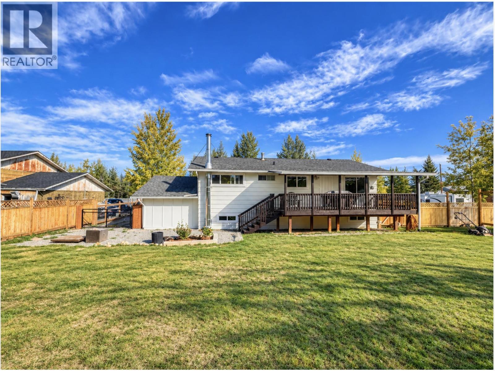 6494 Grey Crescent, Horse Lake, BC