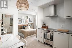 S515 - 120 BAYVIEW AVENUE Toronto, ON M5A 0G4