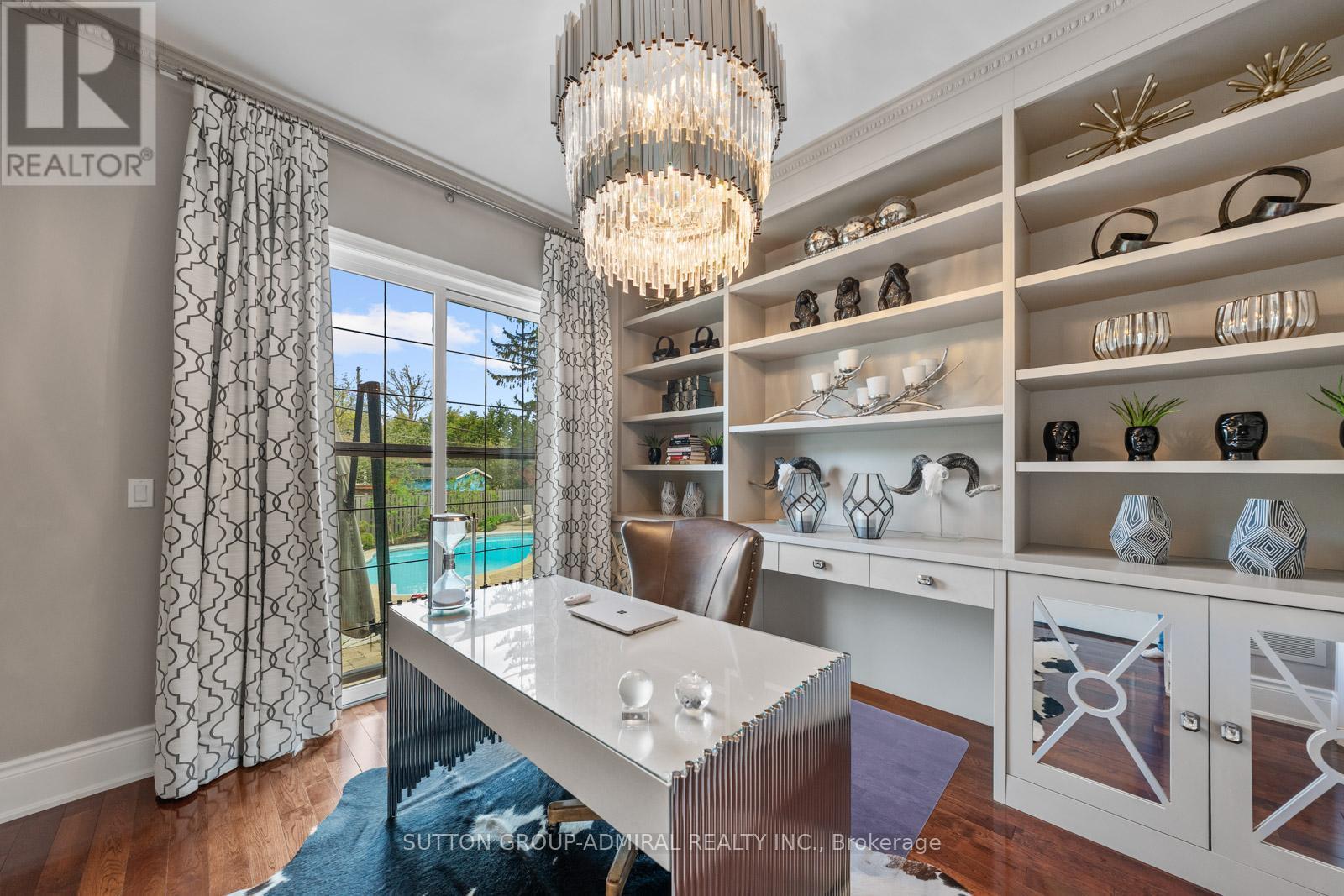 9 Cheshire Drive, Toronto, ON