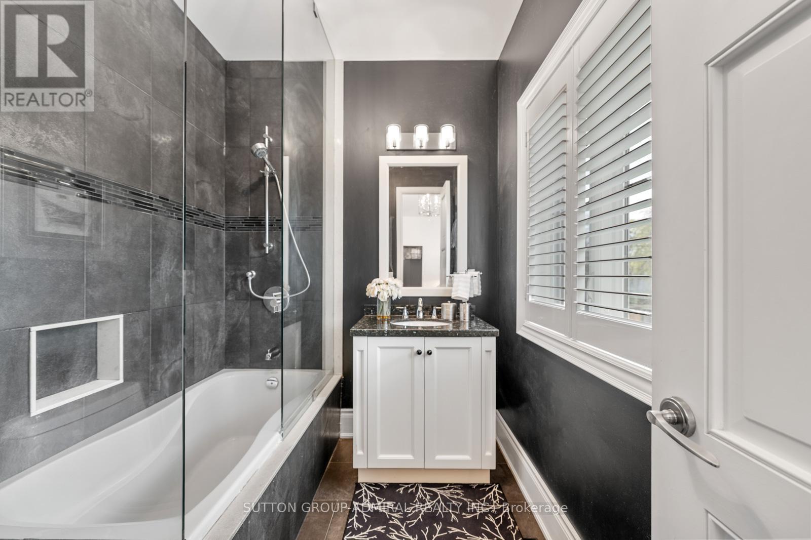 9 Cheshire Drive, Toronto, ON