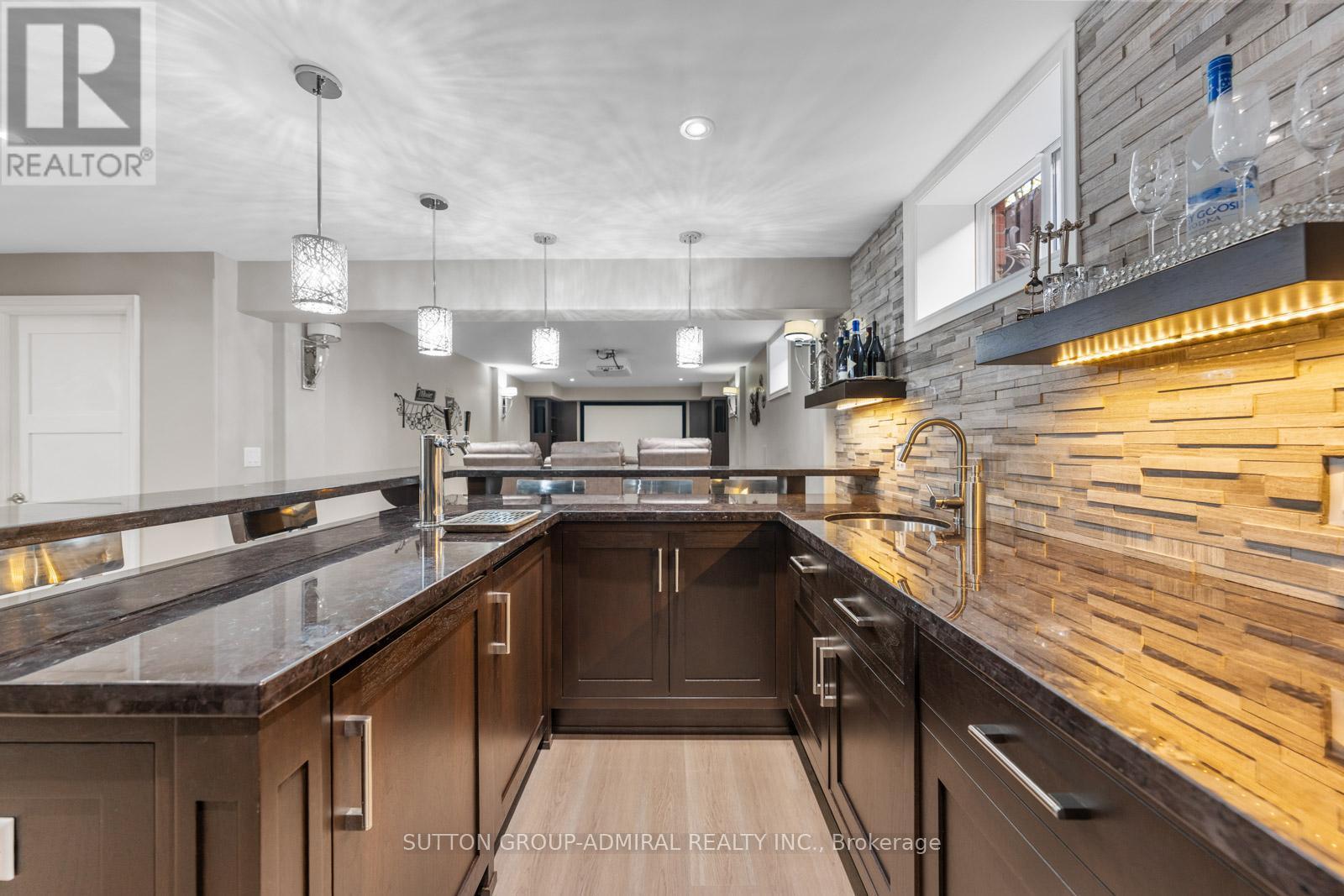 9 Cheshire Drive, Toronto, ON