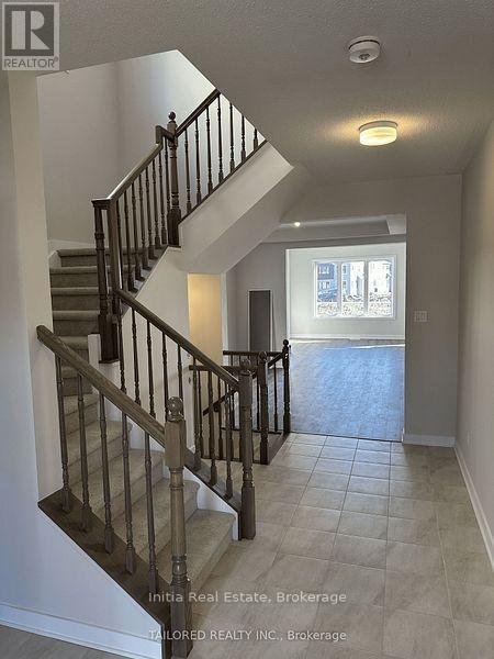 202 Gibbous Place, Ottawa, ON