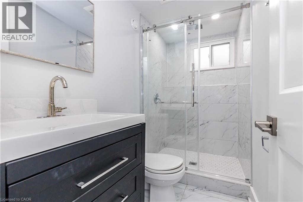 2358 Arnold Crescent, Burlington, ON