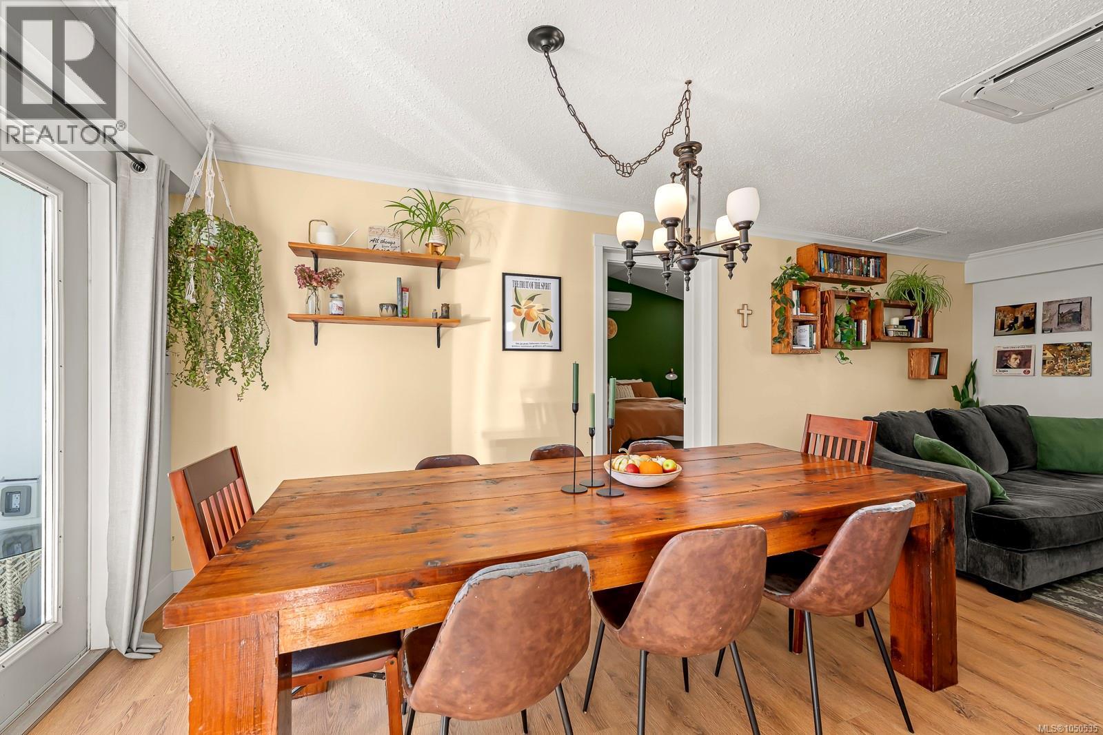 1719 Robb Ave, Comox, BC