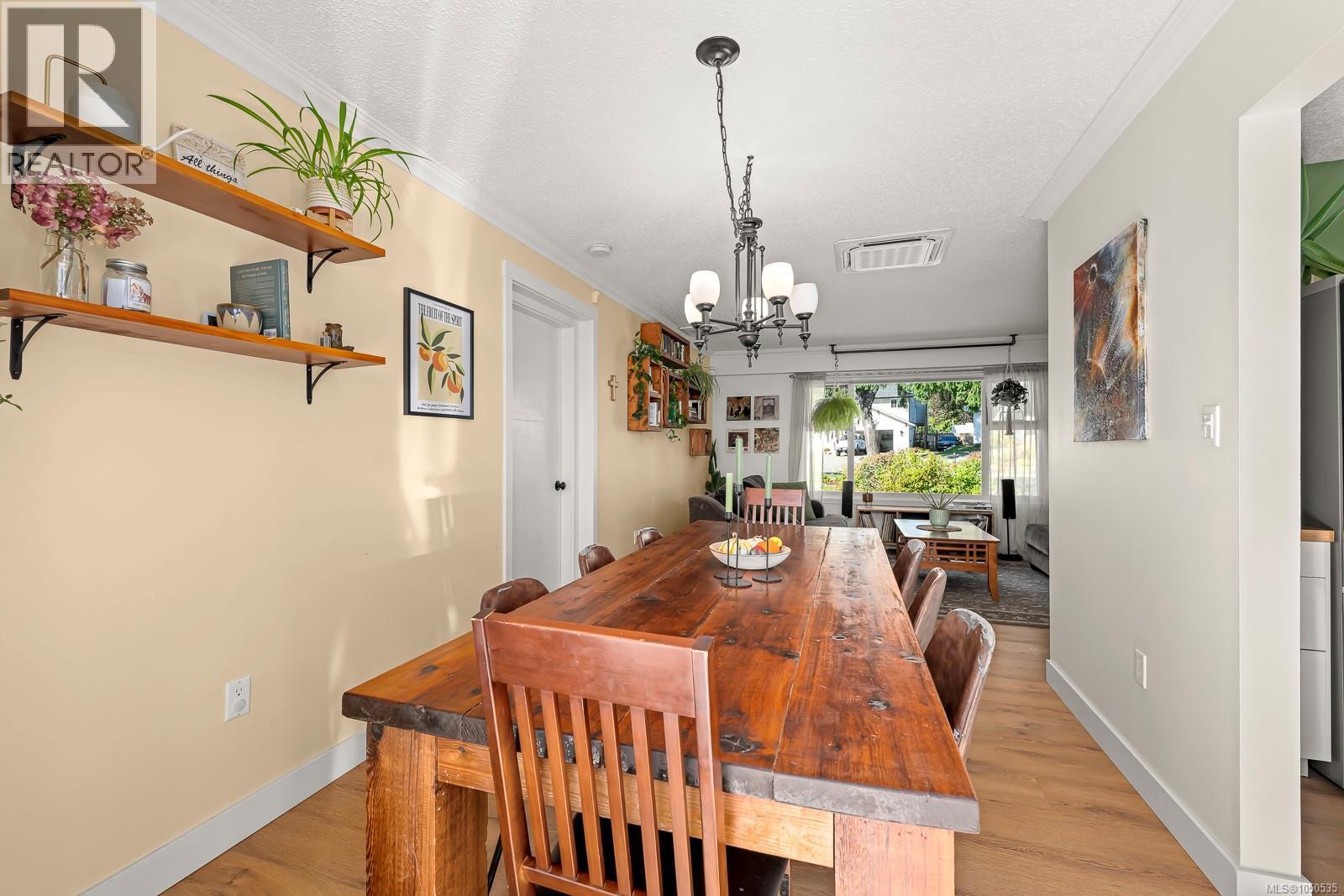 1719 Robb Ave, Comox, BC