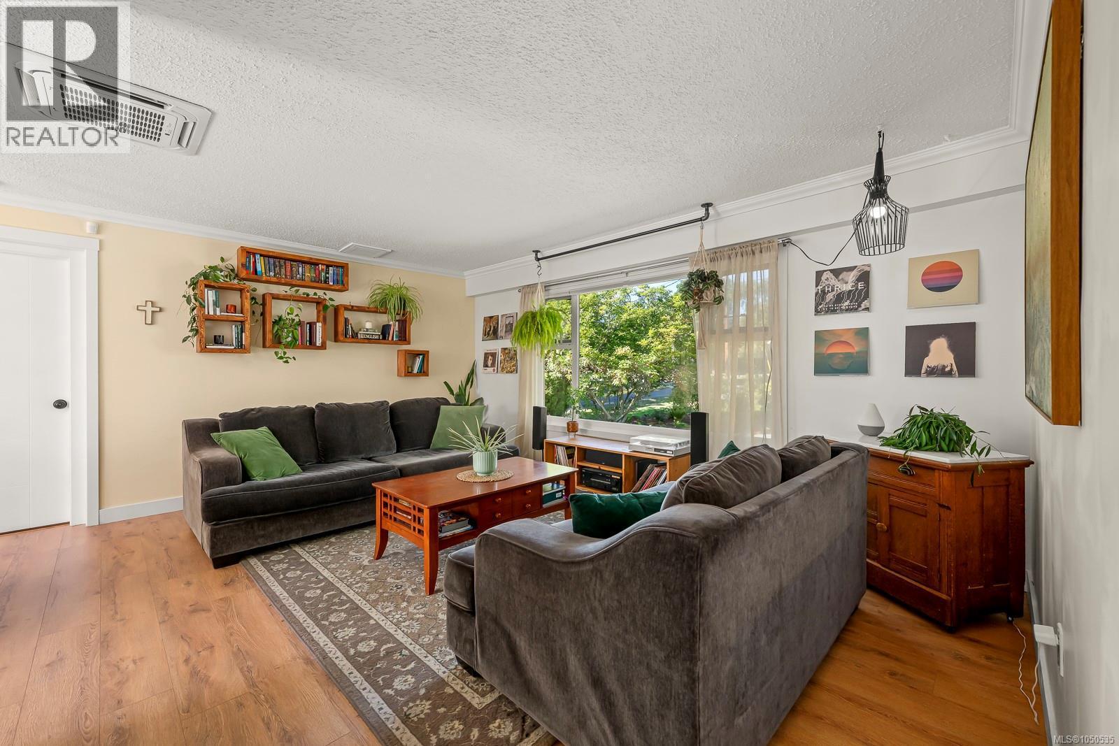 1719 Robb Ave, Comox, BC