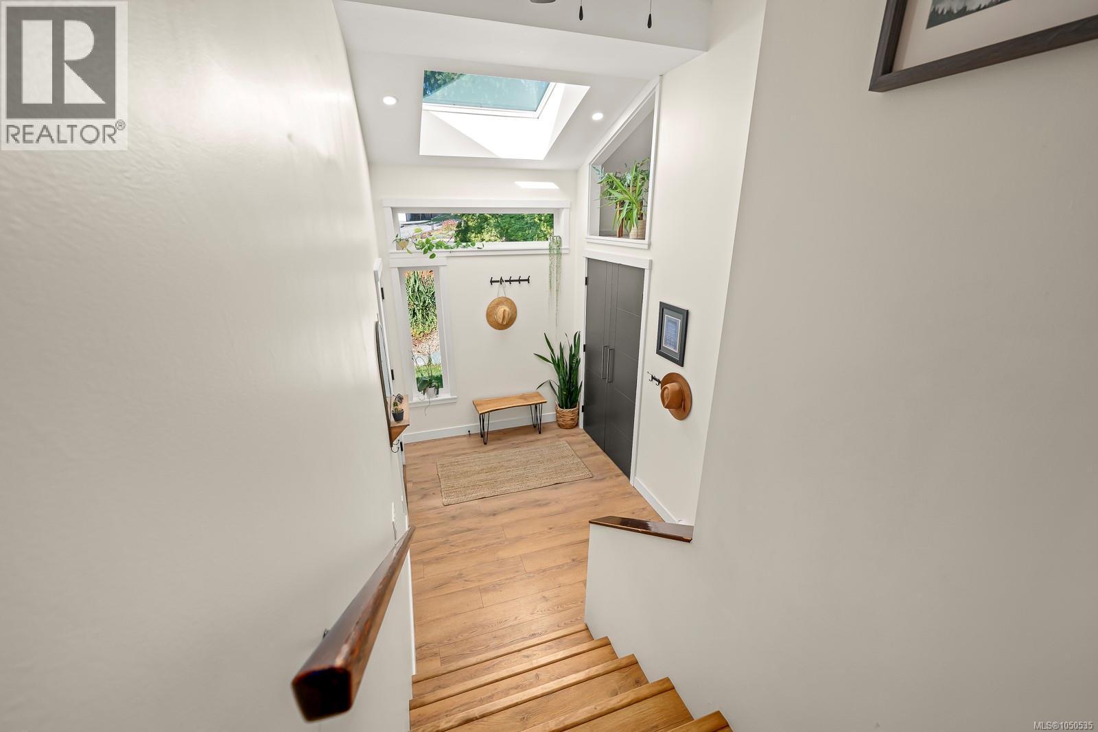 1719 Robb Ave, Comox, BC