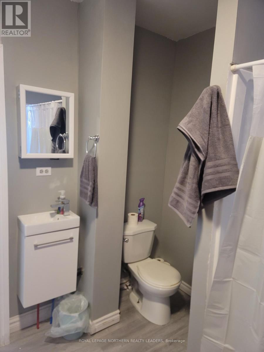 196 Wilson Avenue, Timmins (Ts - Sw), ON