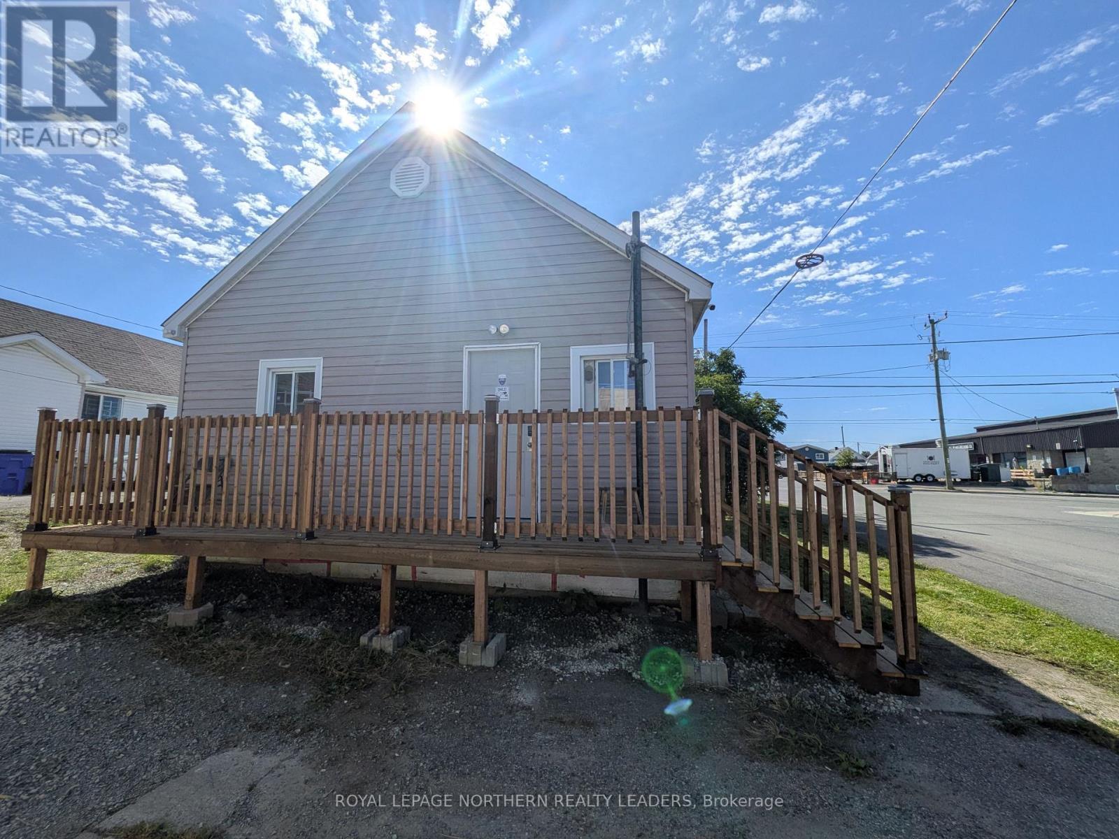 196 Wilson Avenue, Timmins (Ts - Sw), ON