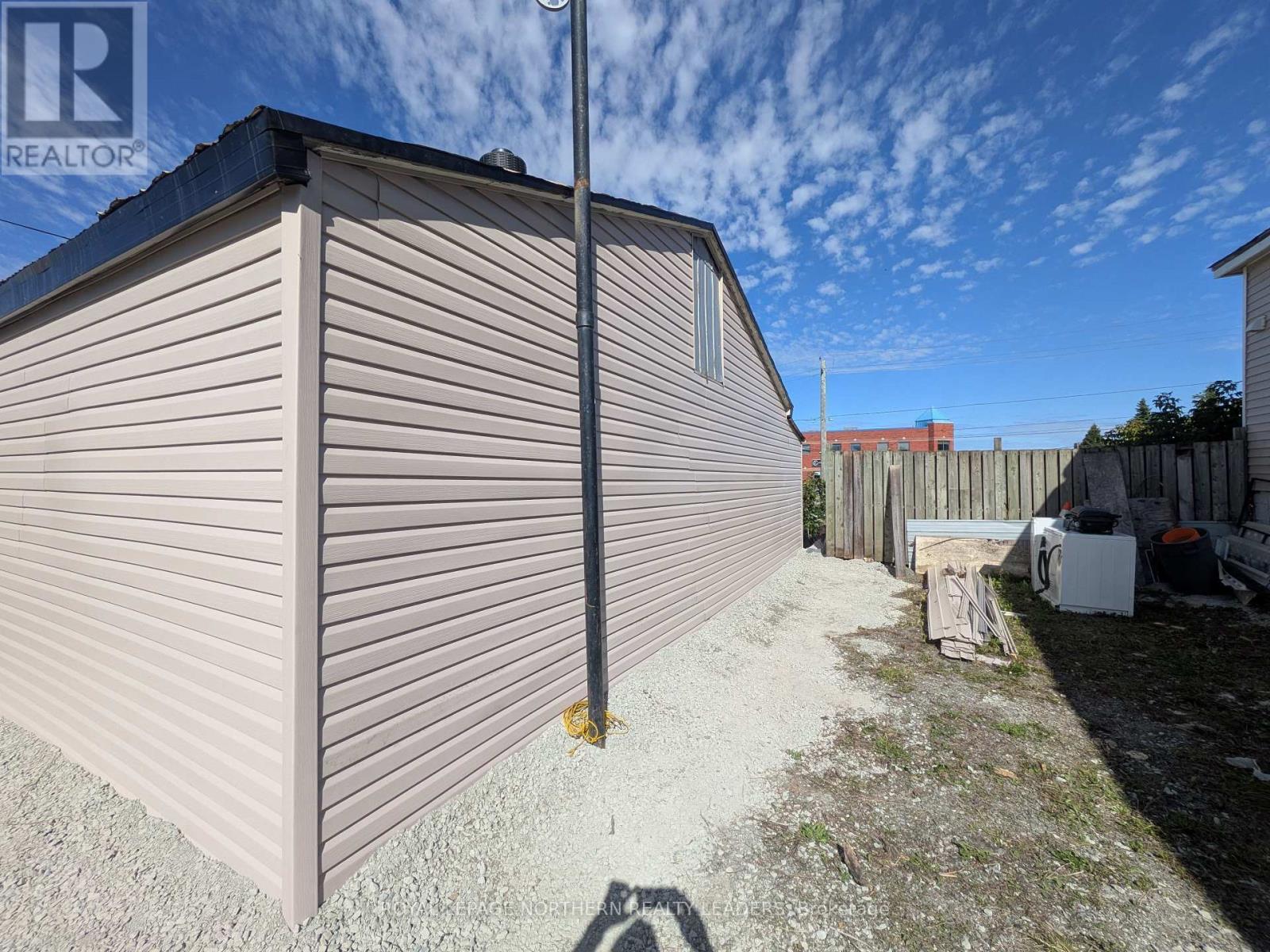 196 Wilson Avenue, Timmins (Ts - Sw), ON