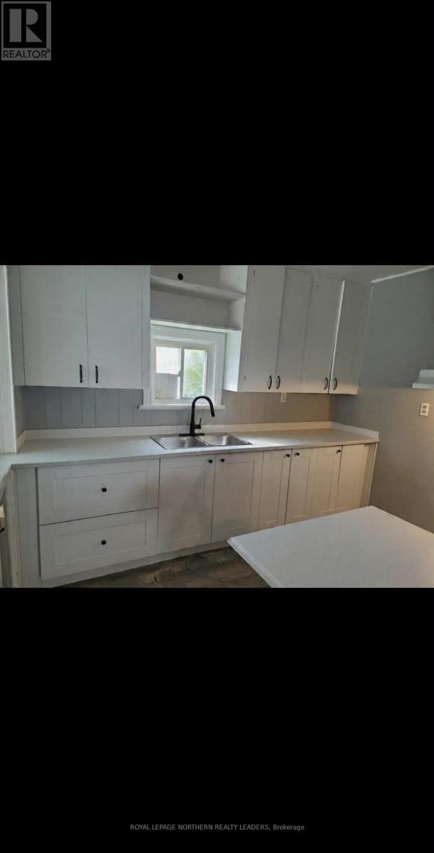 196 Wilson Avenue, Timmins (Ts - Sw), ON